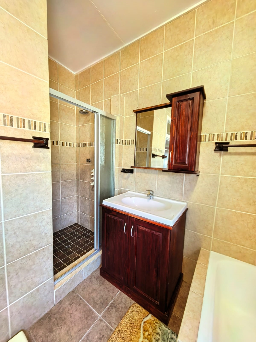 5 Bedroom Property for Sale in Sasolburg Ext 23 Free State